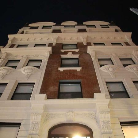 Mayfair Hotel, Ascend Hotel Collection Ню Йорк Екстериор снимка